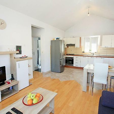 Apartmani Nila Пучишча Екстериор снимка