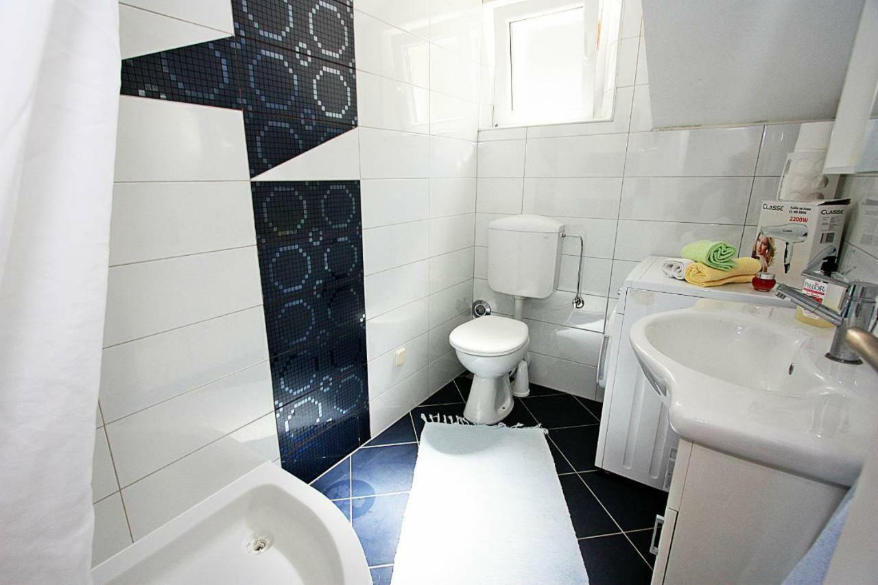 Apartmani Nila Пучишча Екстериор снимка